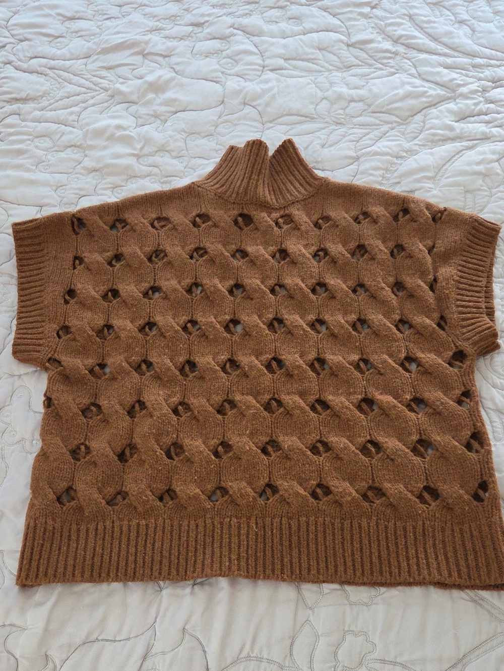 Cable Open-Knit Short Sleeve Turtleneck Sweater in Brown